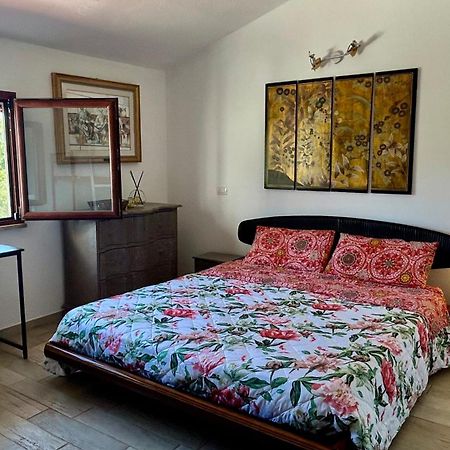 Villa Vittoria Solanas  Bagian luar foto